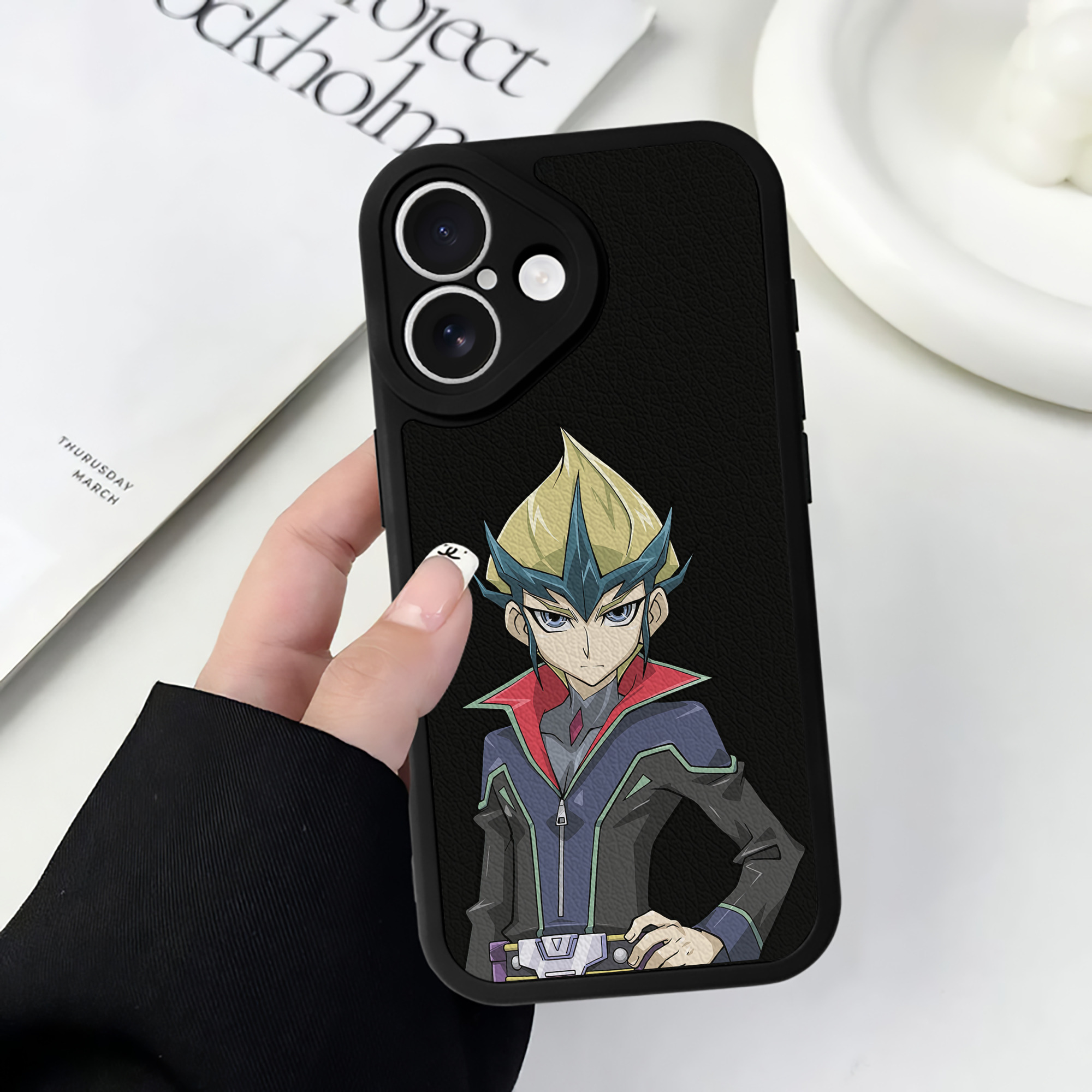 遊☆戯☆王 Yu-Gi-Oh! 【iPhone 16シリーズ対応】シリコンスマホケース（レザー調） 材質：シリコン